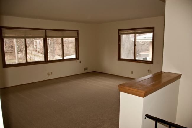 Building Photo - 6426 Xerxes Ave S