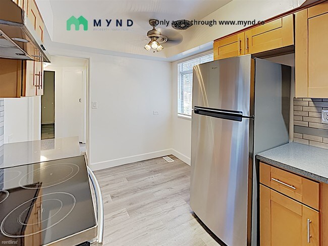 Building Photo - 1 br, 1 bath  - 3360 H St Apt 4