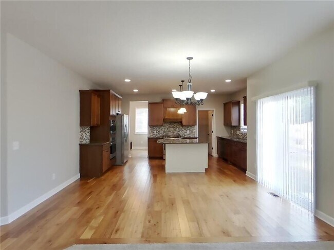 Foto del edificio - 8820 Aspen Cir