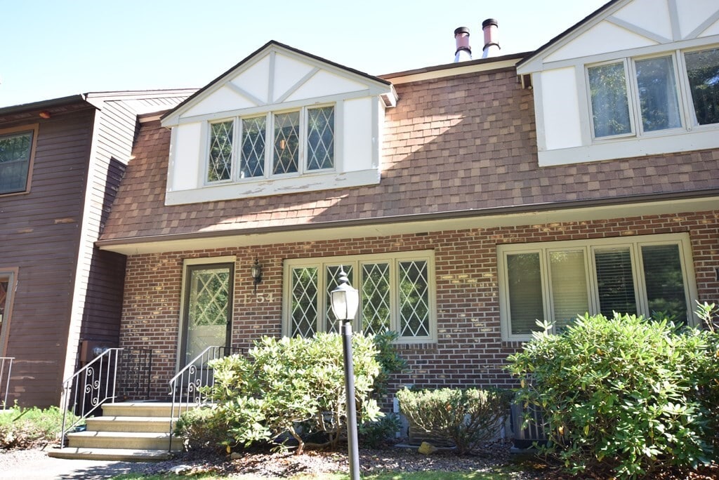 E54 Scotty Hollow Dr, Chelmsford, MA 01863 Townhome Rentals in