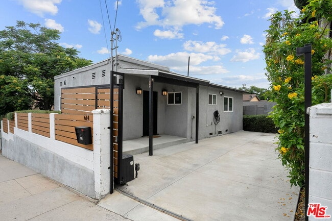 Building Photo - 614 Rosemont Ave
