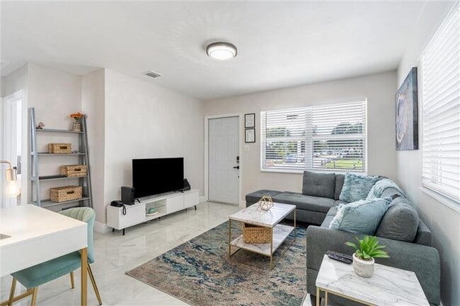 Foto del edificio - 337 SW 21st St