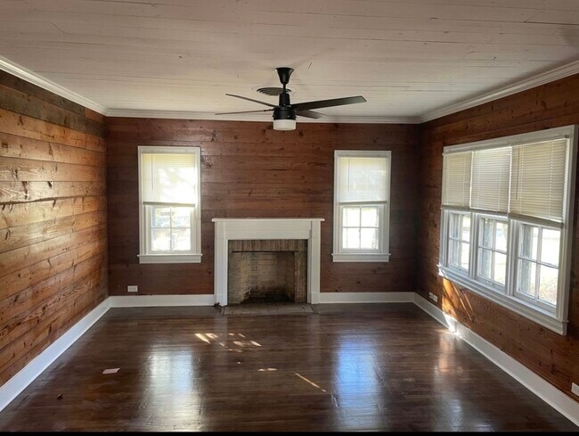 Foto del edificio - 321 S Arcola St