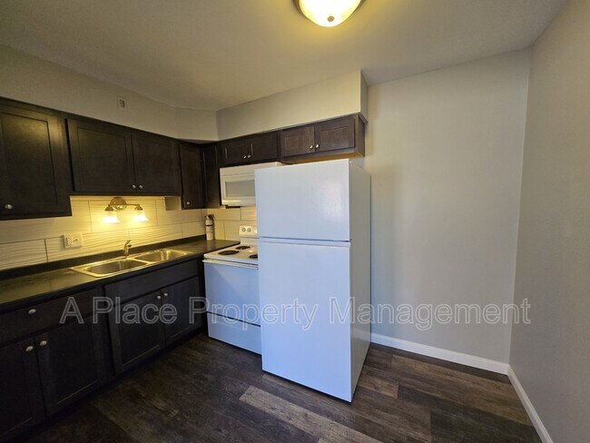 Foto del edificio - 2625 S Big Bend Blvd