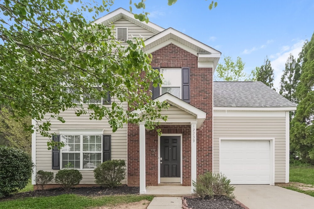 Primary Photo - 12239 Stewarts Crossing Dr