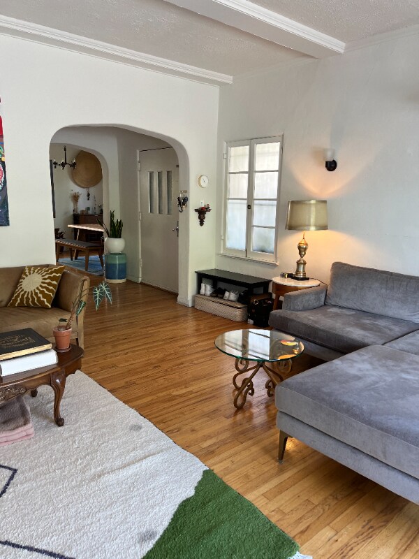 Foto del edificio - 8400 Blackburn Ave