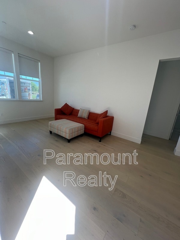 Building Photo - 17306 Canutes Ct