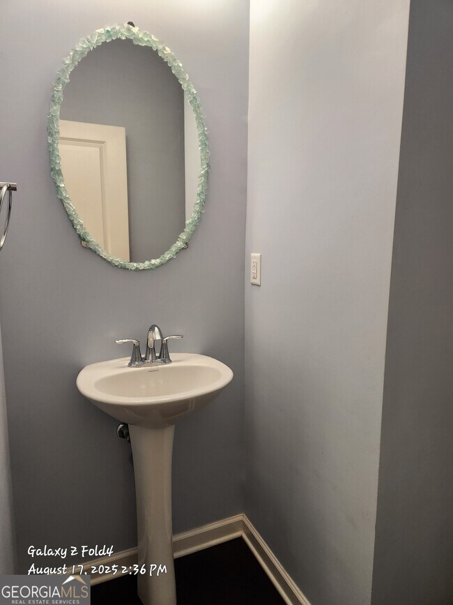 Foto del edificio - 4402 Newfangle Rd