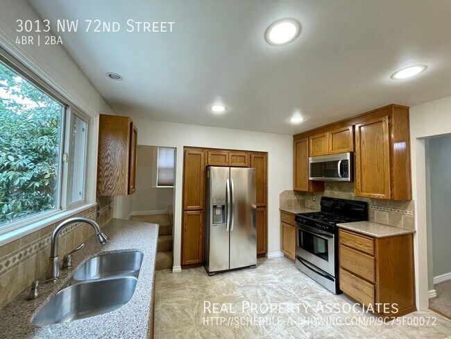 Building Photo - Single Family Home in Ballard - Seattle