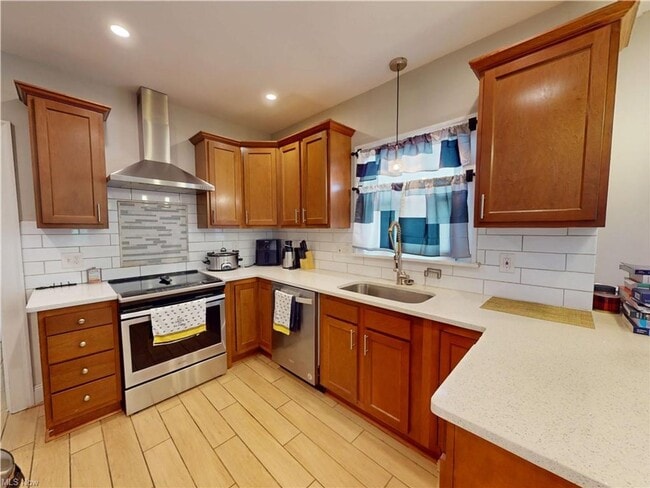 Foto del edificio - 3423 Beechwood Ave