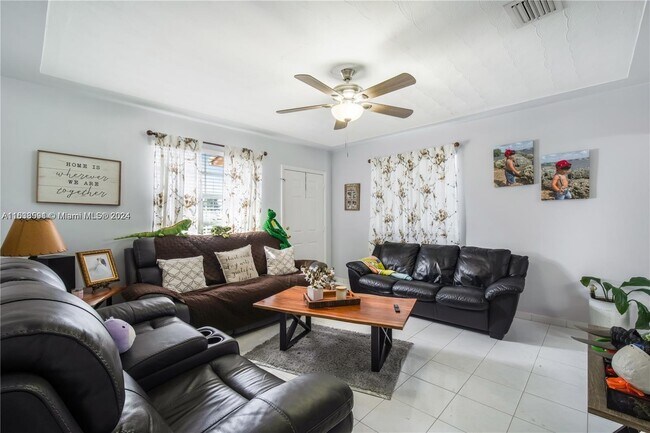 Foto del edificio - 421 SW 79th Ave