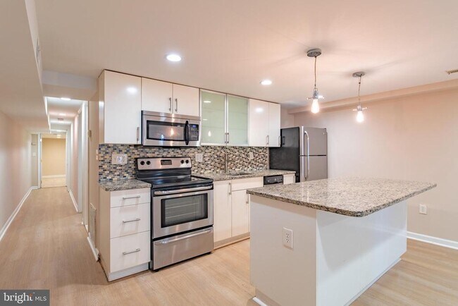 Foto del edificio - 1459 Chapin St NW