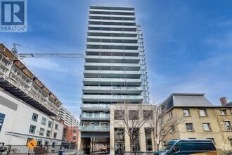 Building Photo - 105-1105 George St
