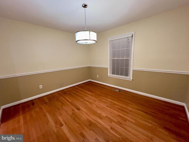 Foto del edificio - 3148 Hartwick Ln