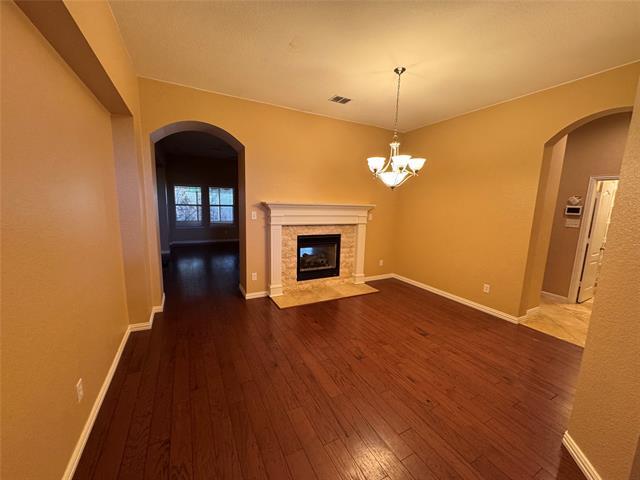 Building Photo - 3011 Clear Springs Dr
