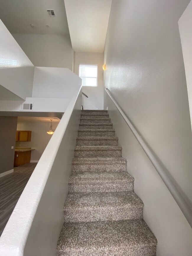 Foto del edificio - 2 bedroom Townhouse w/loft and 2 car garage