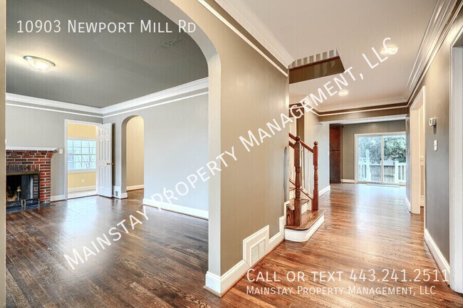Foto del edificio - 10903 Newport Mill Rd