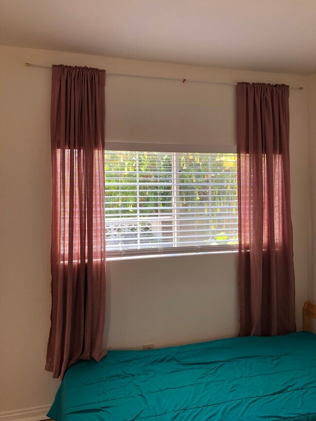 Foto del edificio - 14548 Killion St