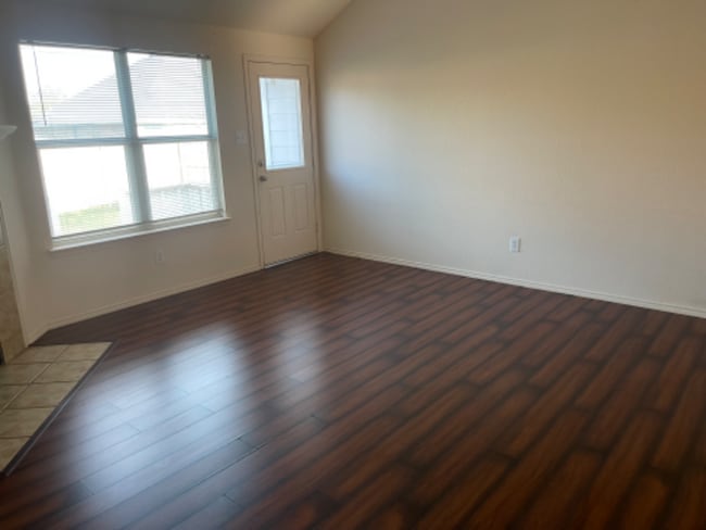 Building Photo - 3440 Crisoforo Dr