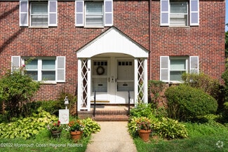 Building Photo - 29 Manor Dr