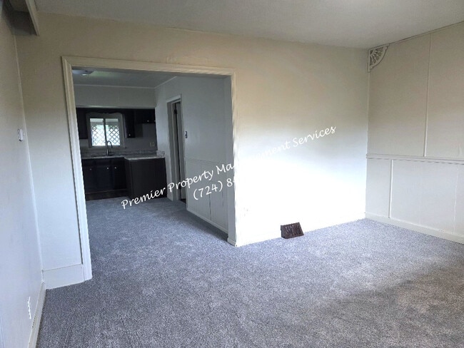 Building Photo - 3408 3rd Ave