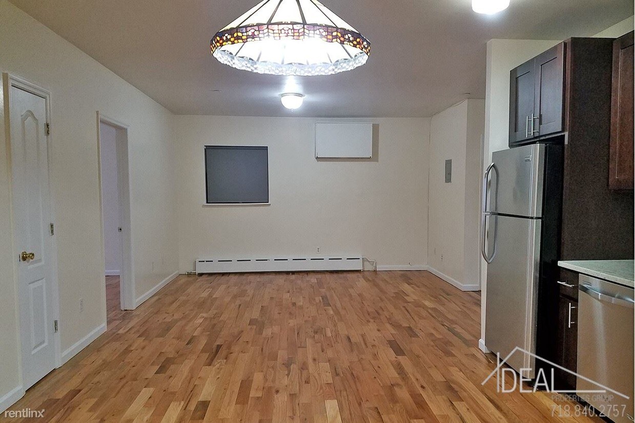 Foto principal - 252 15th St