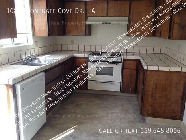 Building Photo - 1080 Stonegate Cove Drive Unit A- Zero Dep...
