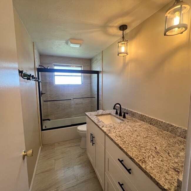 Building Photo - 7456 Cass Cir