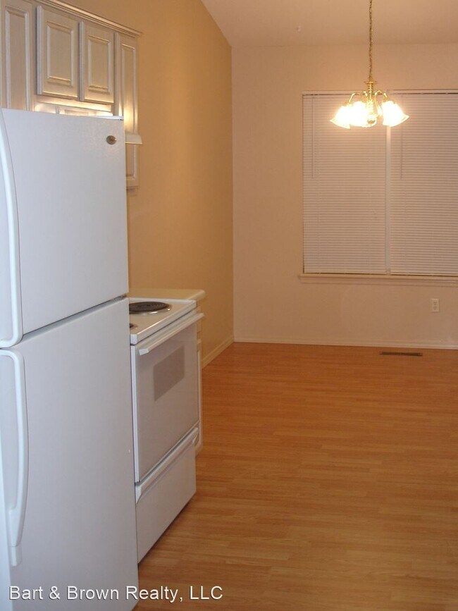 Building Photo - 3 br, 2 bath House - 150 Meadow Ridge N