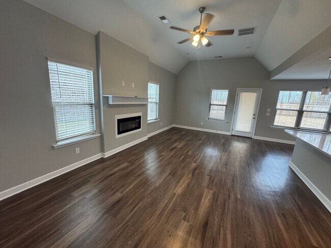 Foto del edificio - NEWLY CONSTRUCTED IN WALLS, MS