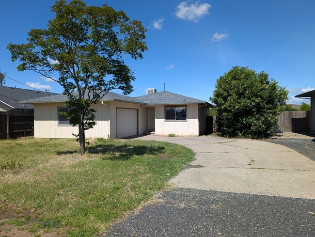 Building Photo - 2050 Tehama Ave