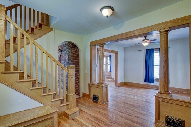Foto del edificio - 307 N 31st St