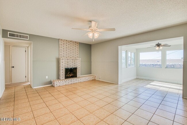 Building Photo - 6408 Regal Ln