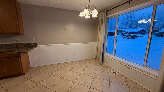 Building Photo - 3 Bedroom Ranch House w/Large 2 Car Garage and Fenced Yard!