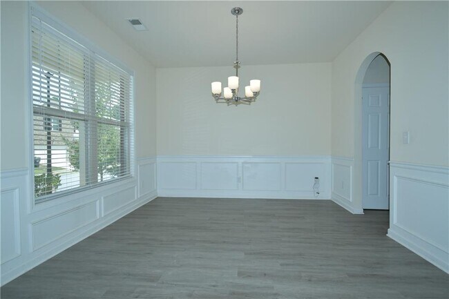 Building Photo - 3094 Tofte Dr