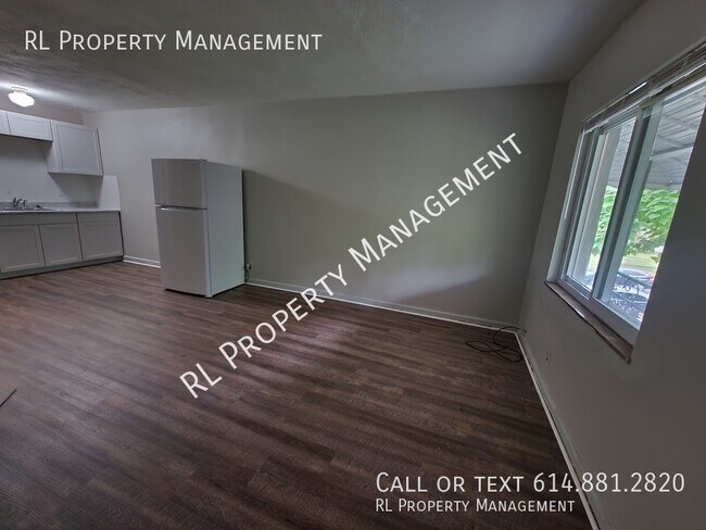 Building Photo - WAIVED APPLICATION FEE WITH APPROVED APPLI...