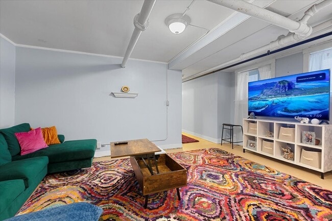 Foto del edificio - 5012 N Winchester Ave