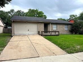 Building Photo - 5018 Ridgecreek Dr