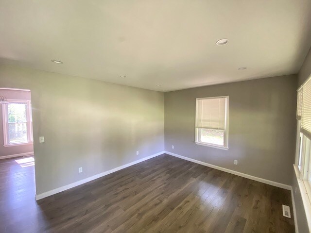 Building Photo - 10671 Buggs Island Rd