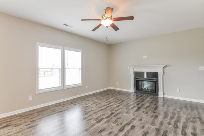 Foto del edificio - 930 Sandyhill Rd