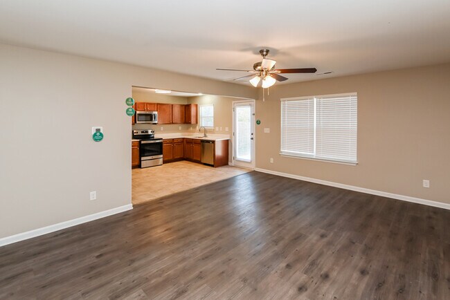 Foto del edificio - 3 Bedroom Charlotte Home