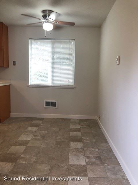 Foto del edificio - 5707-5709 112th St SW