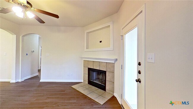 Building Photo - 308 Rinehardt St