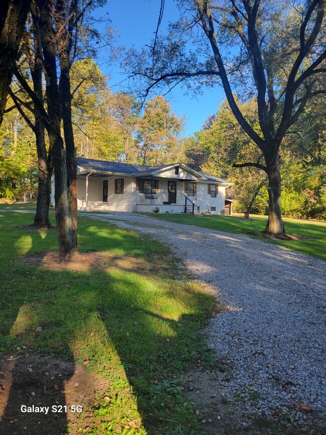 Building Photo - 508 Richards Cemetery Rd