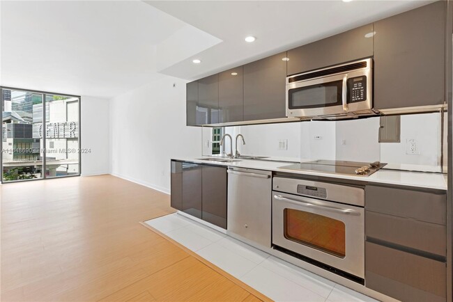 Foto del edificio - 31 SE 6th St