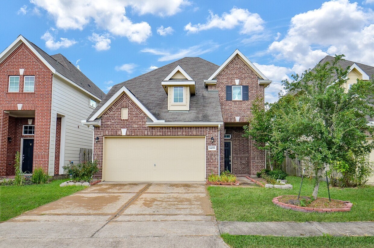 Foto principal - 14255 Garland Brook Dr