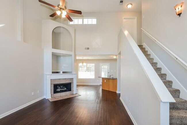 Foto del edificio - 9761 Dogwood Ct W