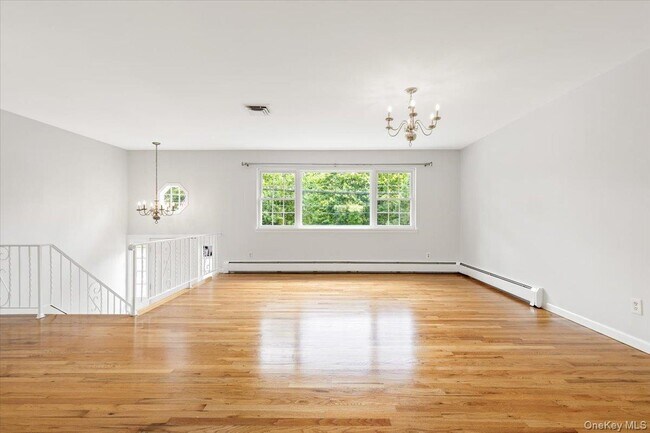 Foto del edificio - 649 White Plains Rd