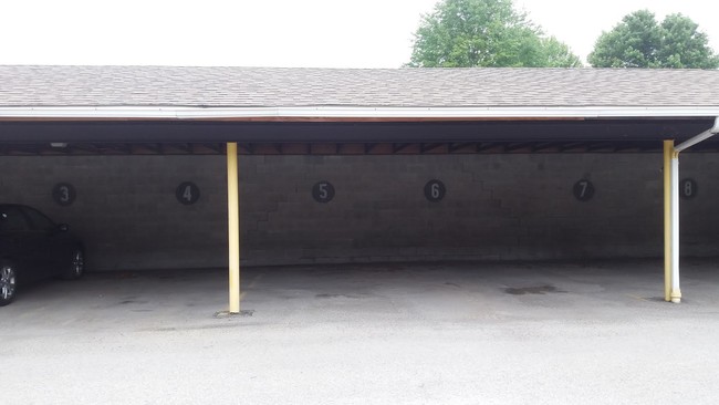 Foto del edificio - 4151 Logan Gate Rd
