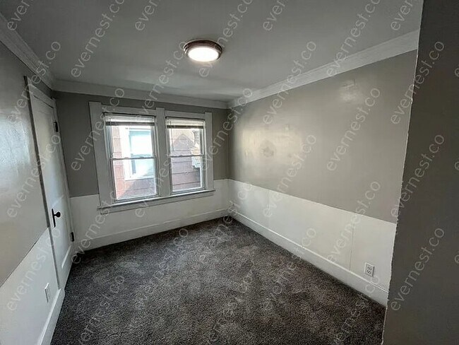 Foto del edificio - 539 Geneva Ave